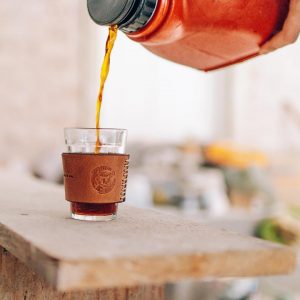 Copo americano com café