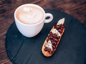 Café com bolacha
