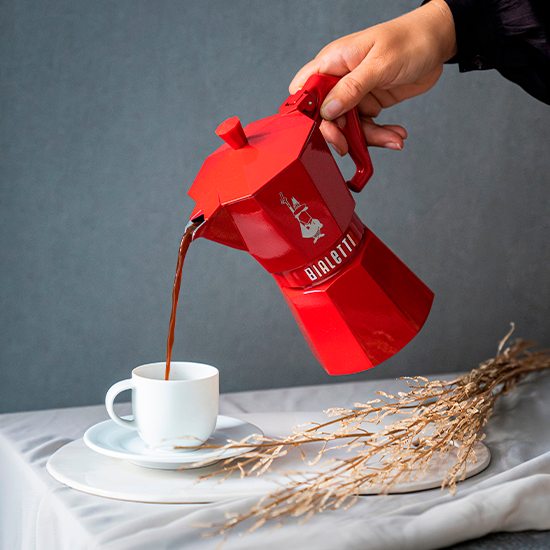 Bialetti Moka Exclusive Vermelha - 6 xícaras - Moka Clube